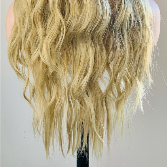 Effortless “Put On & Go” Ombre Blonde 22” Synthetic Wig - Picture 11 of 11